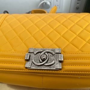 Chanel Boy Flap Bag Quilted Lambskin Old Medium